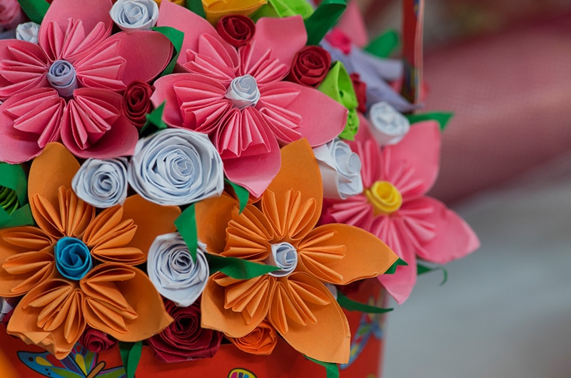 お祝いやイベントごとに！折り紙で作る花束の作り方について