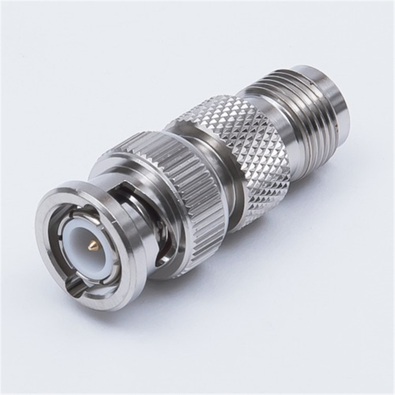 TYC 変換コネクタBNC-TNC 1個（ご注文単位1個）【直送品】