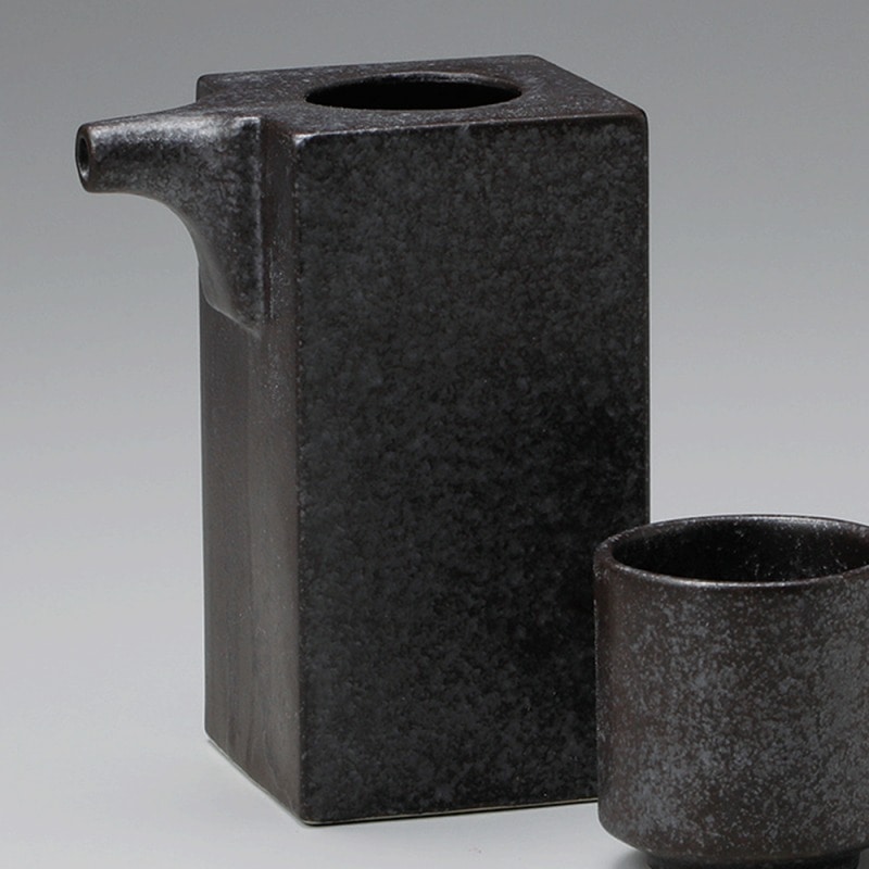 金正陶器 いぶし黒角冷酒器 1個（ご注文単位1個）【直送品】