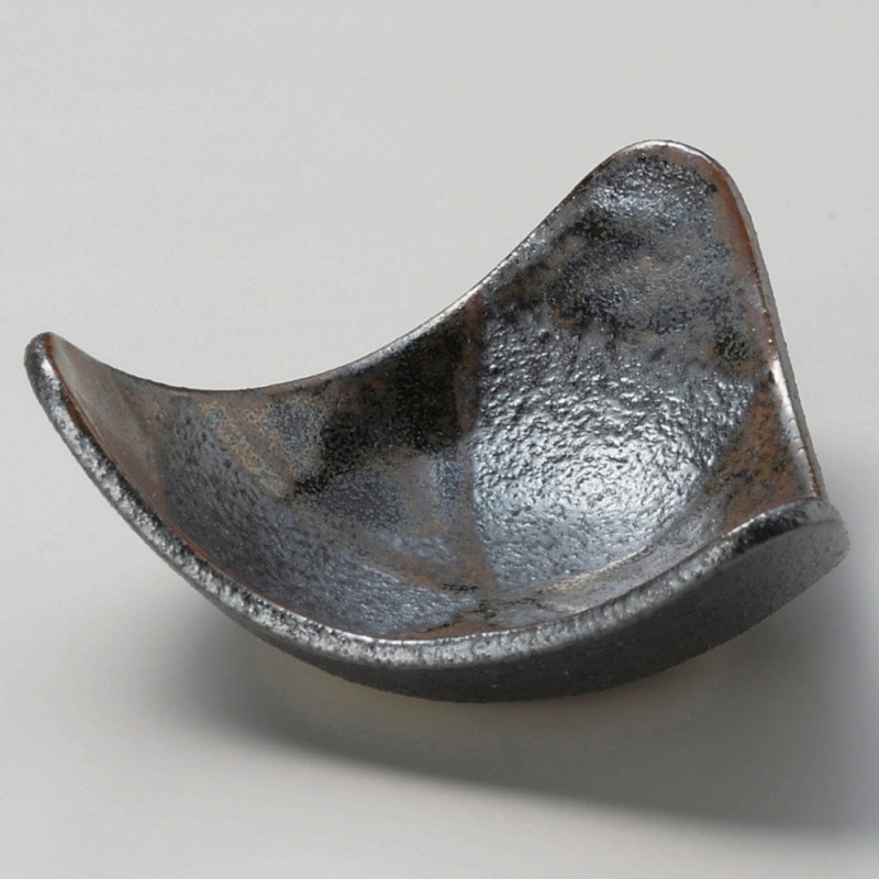 金正陶器 黒志野三角小鉢(小) 1個(ご注文単位1個)【直送品】
