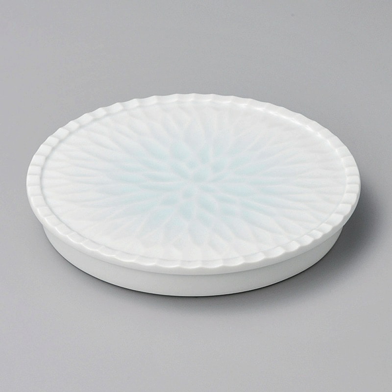 金正陶器 青白磁花彫17.5cm皿 1個(ご注文単位1個)【直送品】