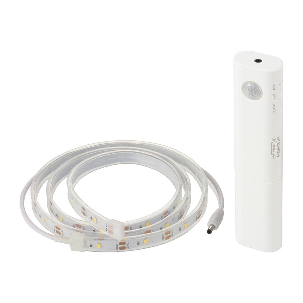 オーム電機 NIT-BLA6TB10 06-1729 LEDテープライト 明暗+人感センサー付き 乾電池式 テープ長さ1m(ご注文単位1袋)【直送品】