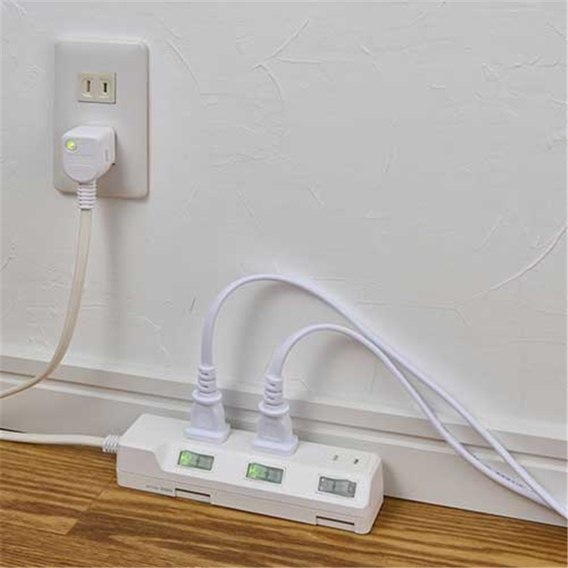 朝日電器 耐雷SW付タップ 3個口 5m WLK-35S(W) 1個(ご注文単位1個)【直送品】