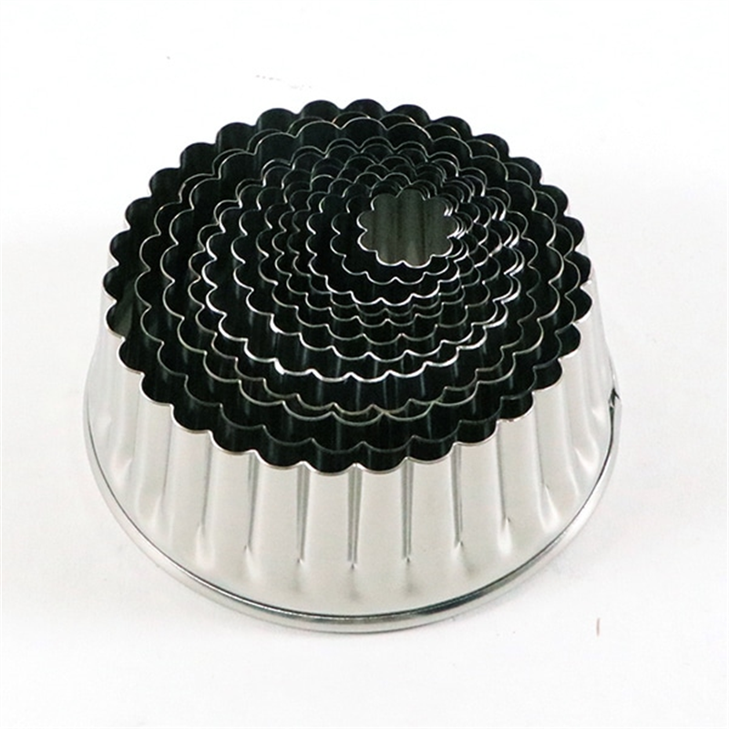 たかもりの18-8パテ抜12PC入(缶入)菊 1個(ご注文単位1個)【直送品】