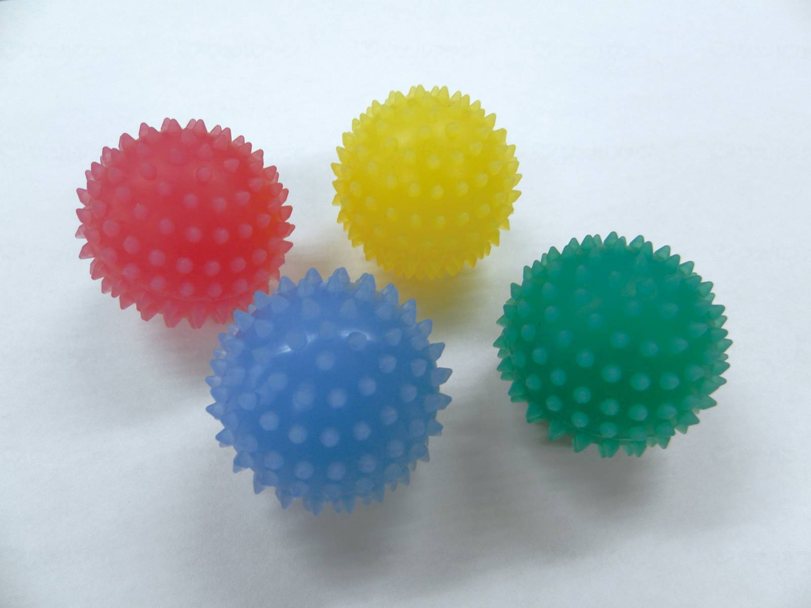 ウェルファン ラブラックス 爪もみボール ピンク・イエロー 1個(ご注文単位1個)【直送品】