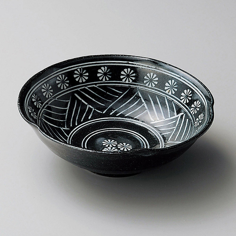 山万 08019-100 黒土三島彫小鉢  1個（ご注文単位1個）【直送品】