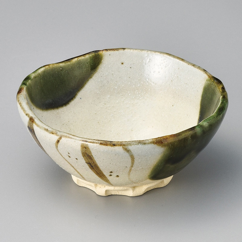 山万 09327-440 手造織部花浜小鉢  1個（ご注文単位1個）【直送品】