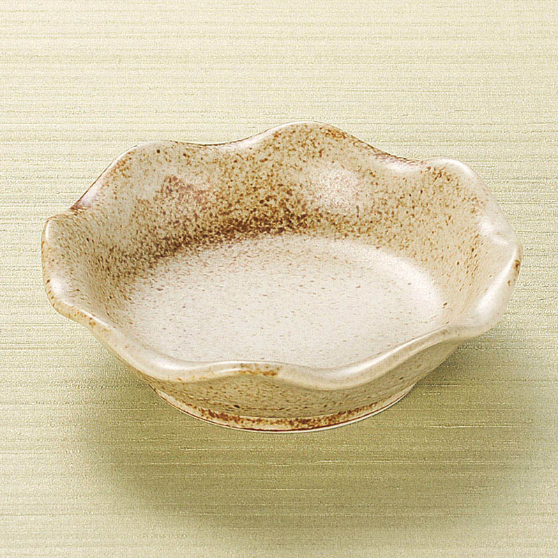 山万 09619-030 新粉引花型4.0皿  1個（ご注文単位1個）【直送品】