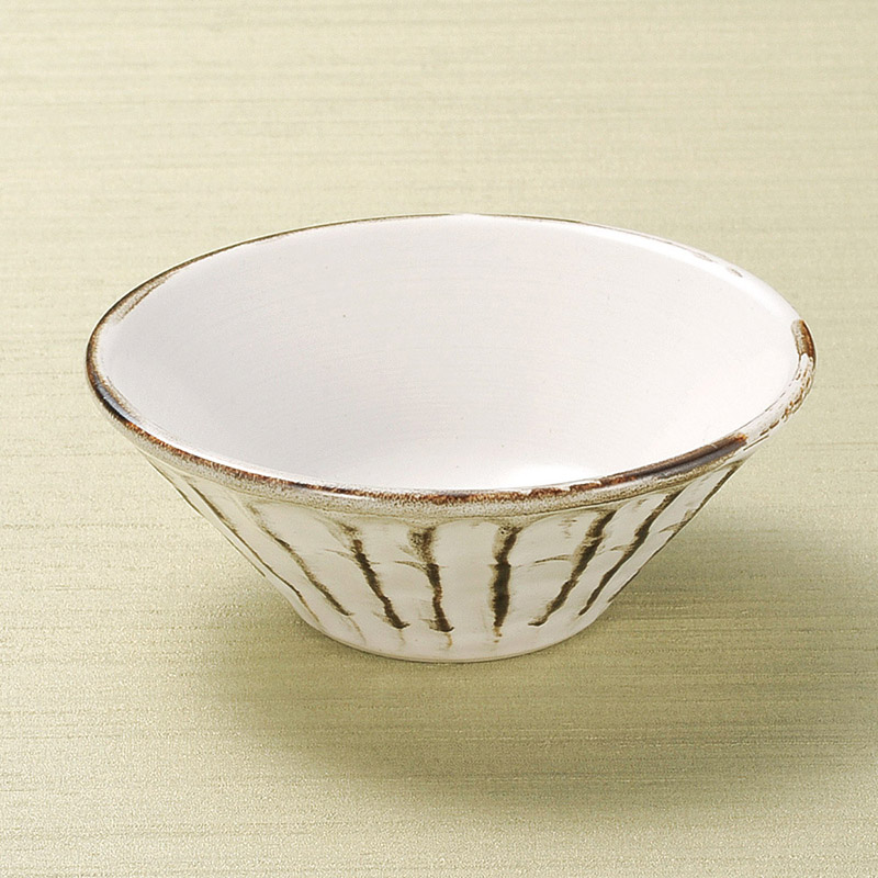 山万 11130-400 錆粉引しのぎ深鉢(中)  1個（ご注文単位1個）【直送品】