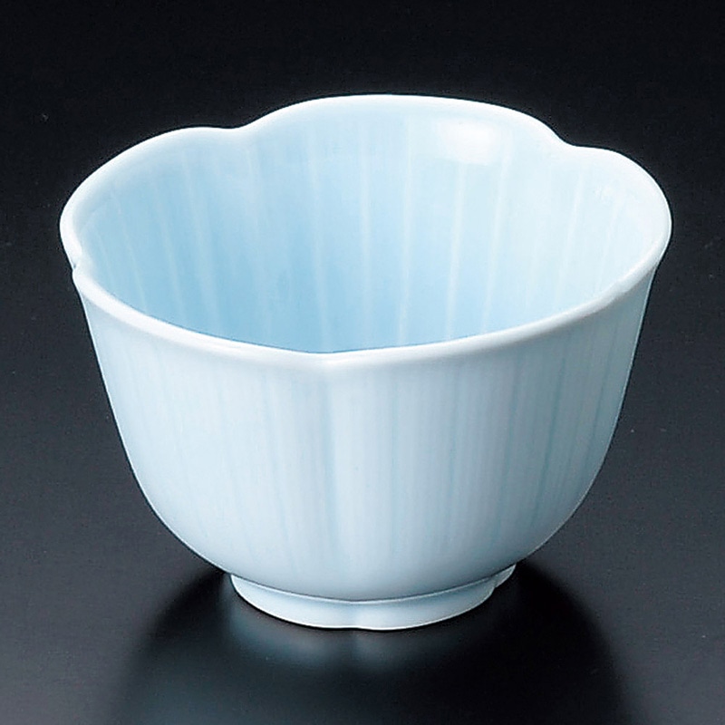 山万 11242-430 青磁梅型小鉢小 1個(ご注文単位1個)【直送品】