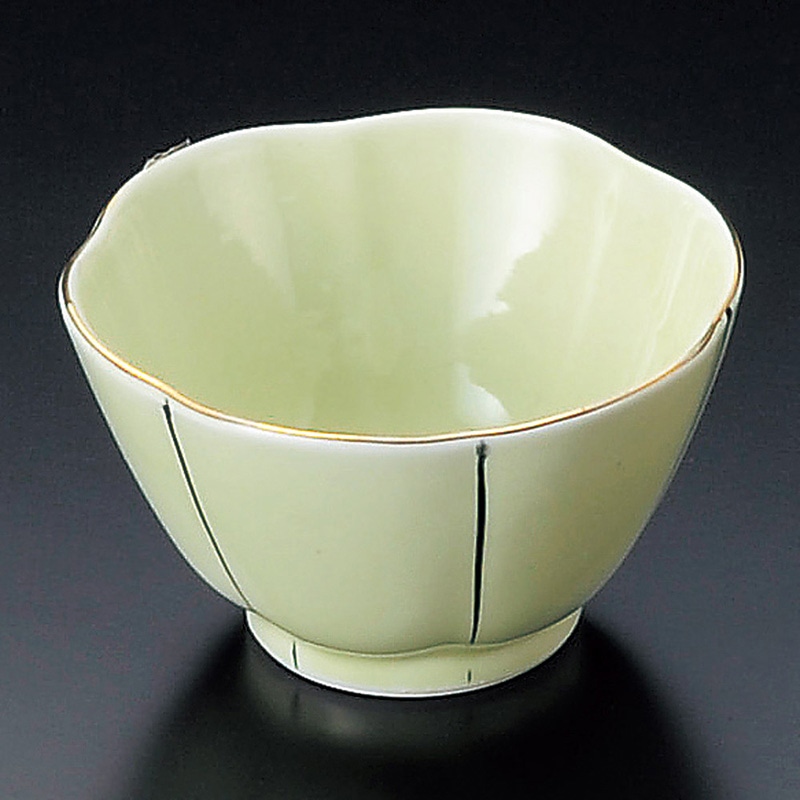 山万 11211-550 渕金ヒワ梅型小鉢(大)  1個（ご注文単位1個）【直送品】