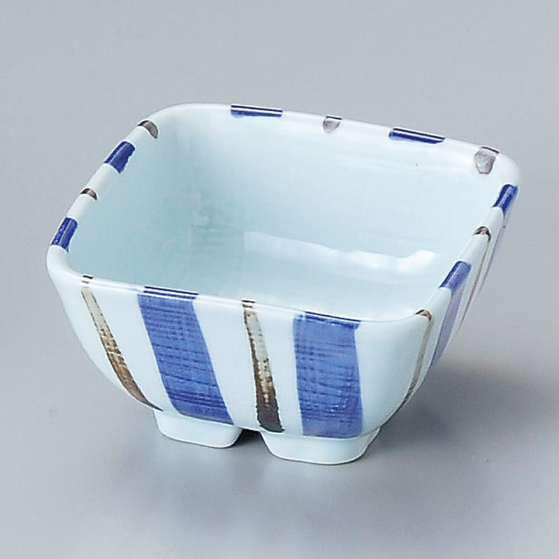 山万 11247-550 青地十草角小鉢(大)  1個（ご注文単位1個）【直送品】