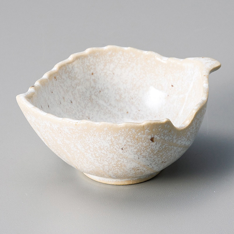 山万 12530-570 白うのふ木ノ葉小付 1個(ご注文単位1個)【直送品】