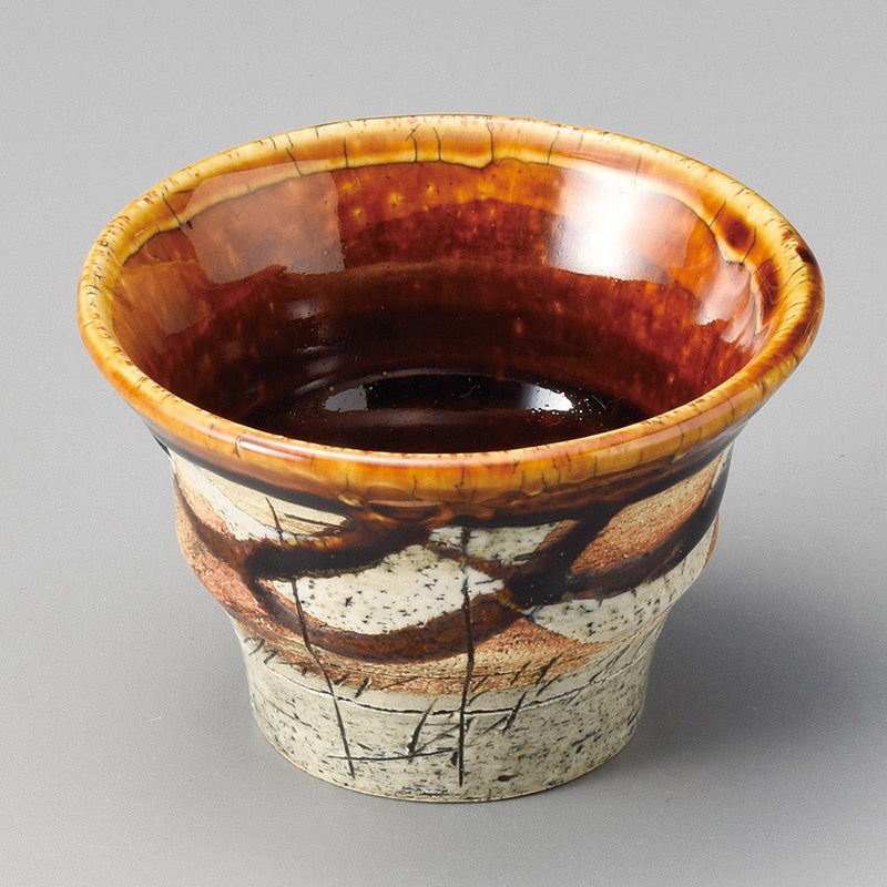 山万 11702-510 飴釉刻紋反りミニカップ  1個（ご注文単位1個）【直送品】