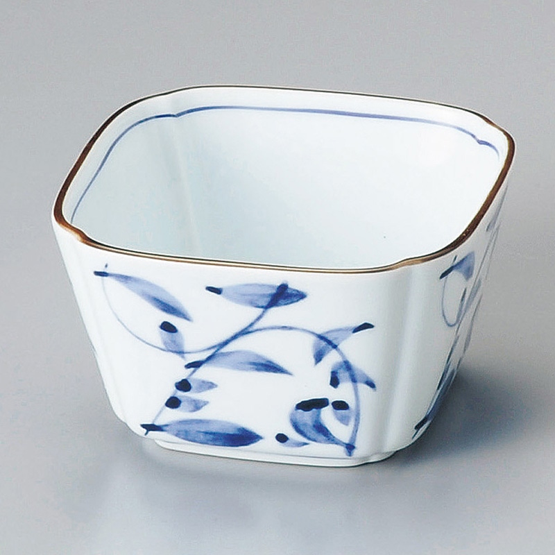 山万 11605-430 唐草入角小鉢  1個（ご注文単位1個）【直送品】