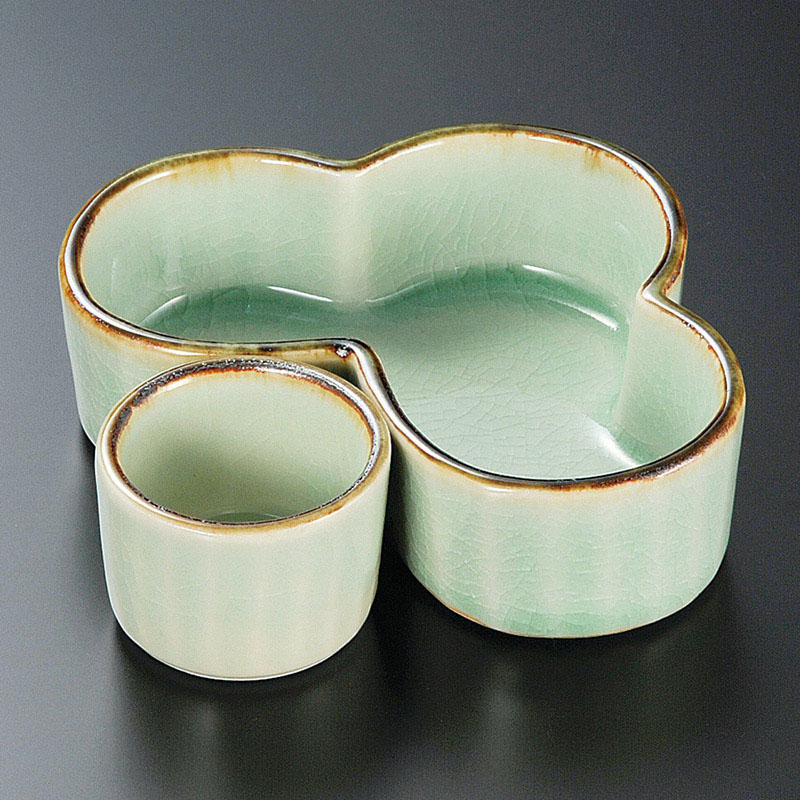 山万 14530-550 ビードロ灰釉渕錆松花堂松型組鉢 1個(ご注文単位1個)【直送品】