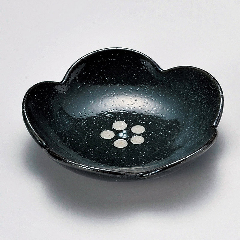 山万 14924-580 黒化粧白梅紋松花堂  1個（ご注文単位1個）【直送品】