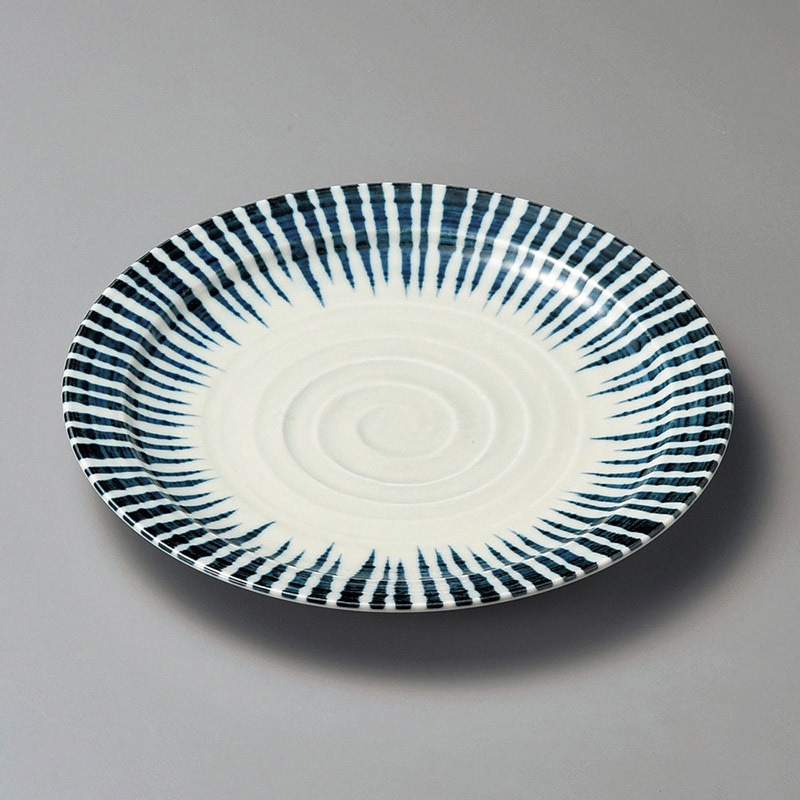 山万 19929-200 藍十草七寸皿  1個（ご注文単位1個）【直送品】