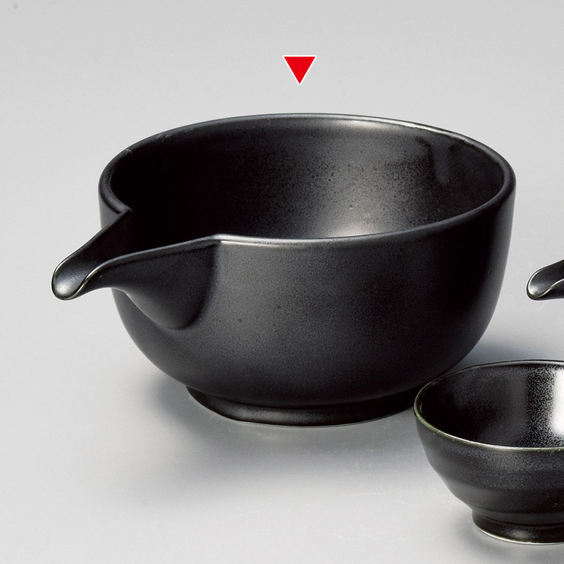 山万 33656-460 黒マット片口注ぎ器(大) 1個（ご注文単位1個）【直送品】