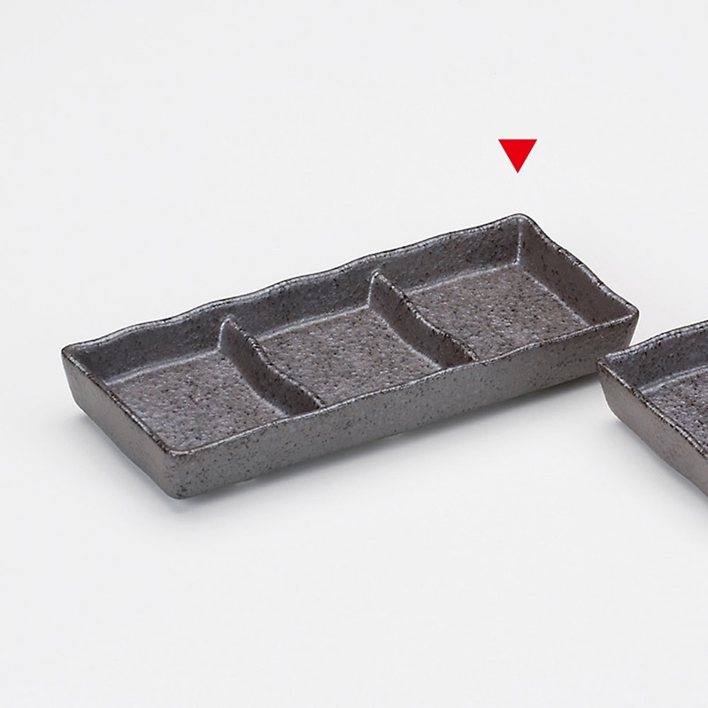 山万 36838-030 いぶし三ツ切皿 1個（ご注文単位1個）【直送品】