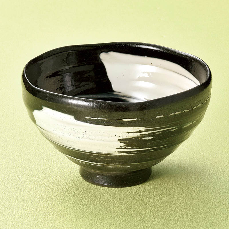 山万 38204-510 黒陶5.5丼 1個（ご注文単位1個）【直送品】