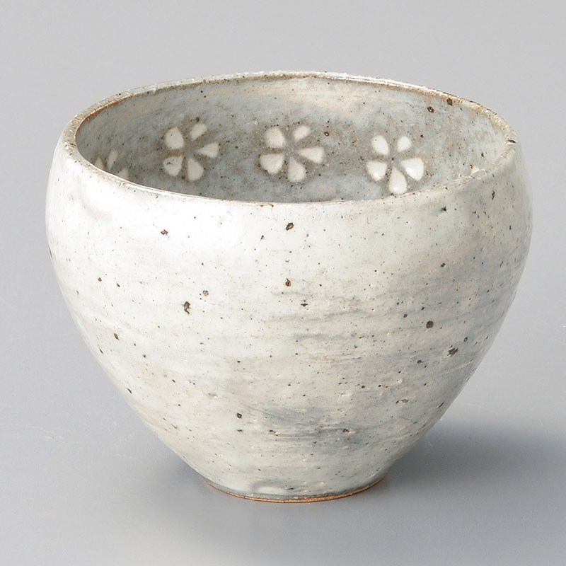 山万 39902-510 粉引花彫深口碗 1個(ご注文単位1個)【直送品】