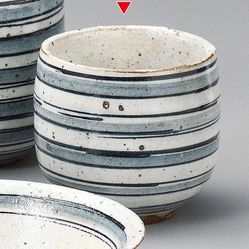 山万 41418-510 黒ごすこま筋湯呑 小 1個(ご注文単位1個)【直送品】