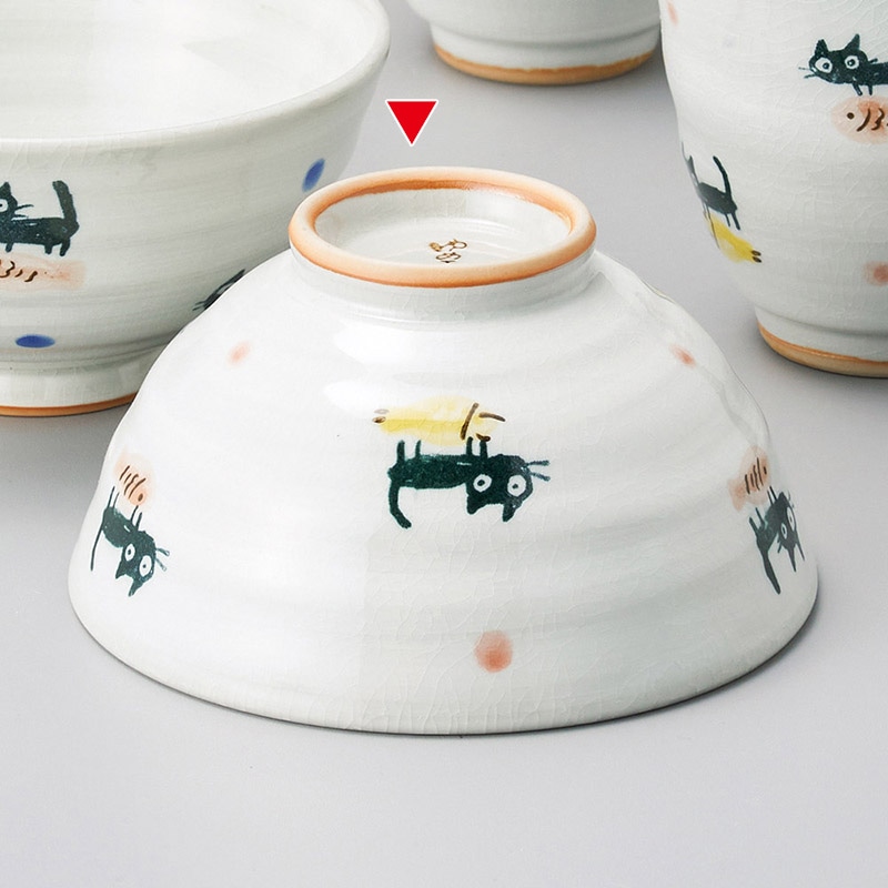 山万 41424-510 とと猫飯碗 赤 1個(ご注文単位1個)【直送品】