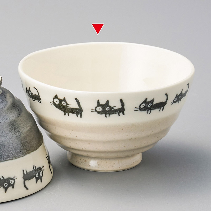 山万 42004-190 ベージュ黒ねこ茶碗 1個(ご注文単位1個)【直送品】