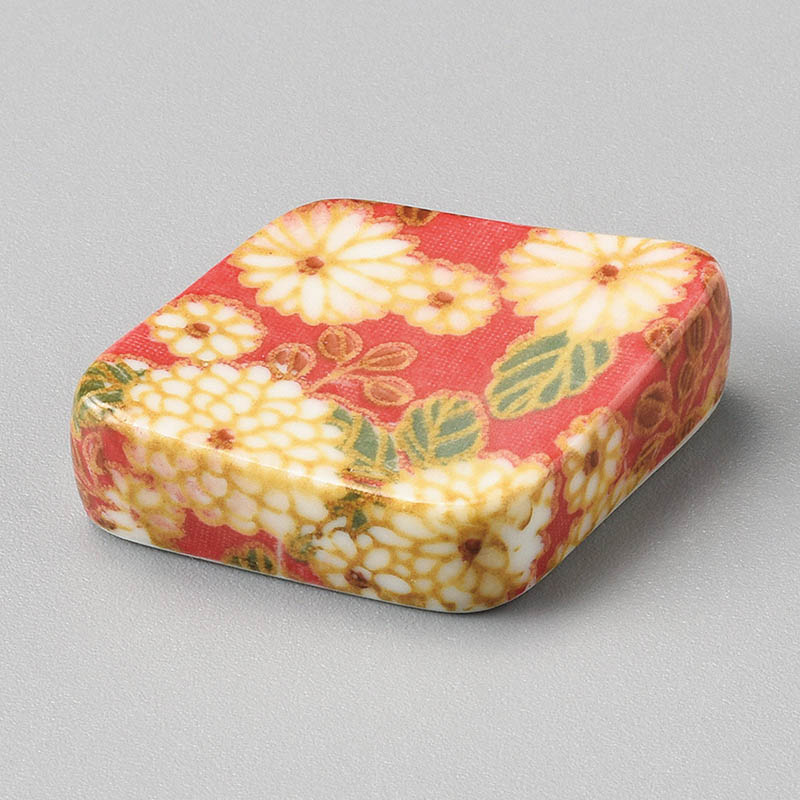 山万 43245-450 菊赤菱型箸置 1個（ご注文単位1個）【直送品】
