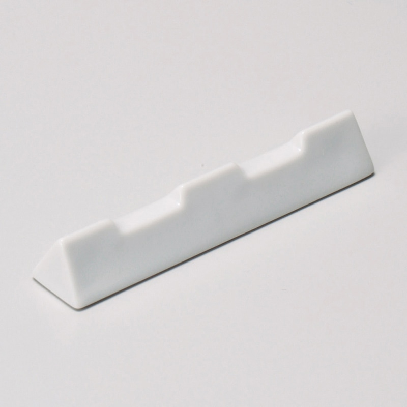 山万 43057-430 白三角レスト箸置 1個（ご注文単位1個）【直送品】
