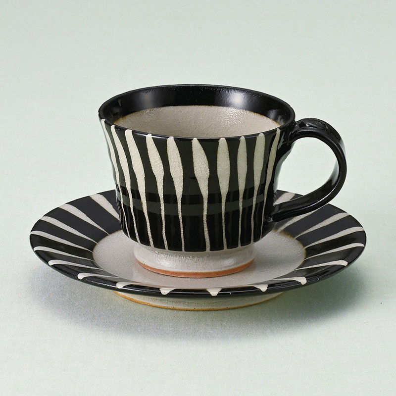 山万 66039-440 黒釉十草コーヒー碗皿 1個(ご注文単位1個)【直送品】