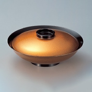 若泉漆器 8寸平羽反煮物椀 金梨地つば黒 W-7-19 1個(ご注文単位1個)【直送品】