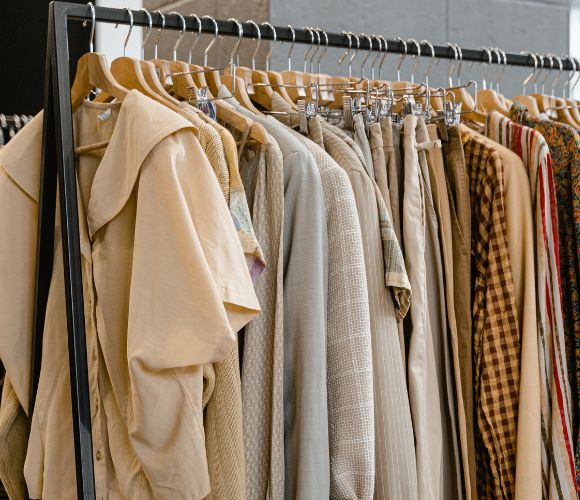 おしゃれな店舗什器をご紹介！使用シーン別おすすめアイテム
