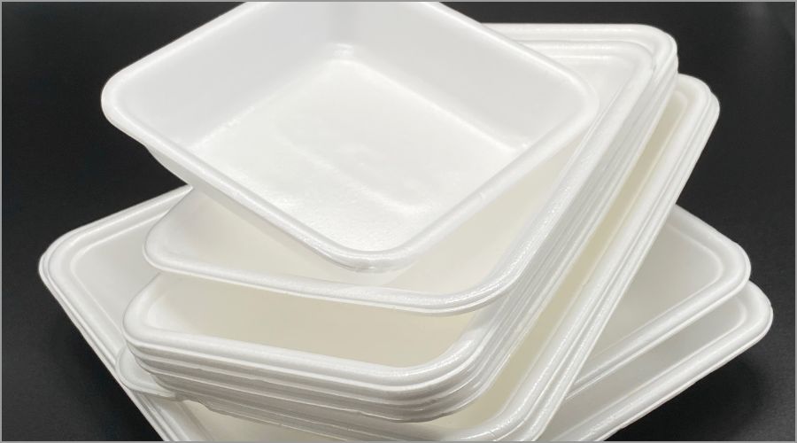 食品トレーの種類や回収場所は？知っておきたいリサイクルのポイントを徹底解説
